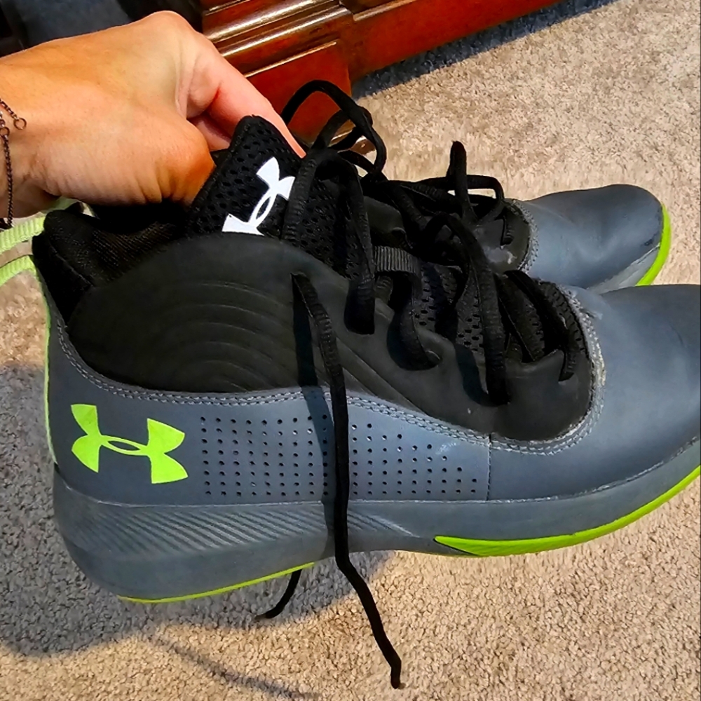 Under Armer sneakers